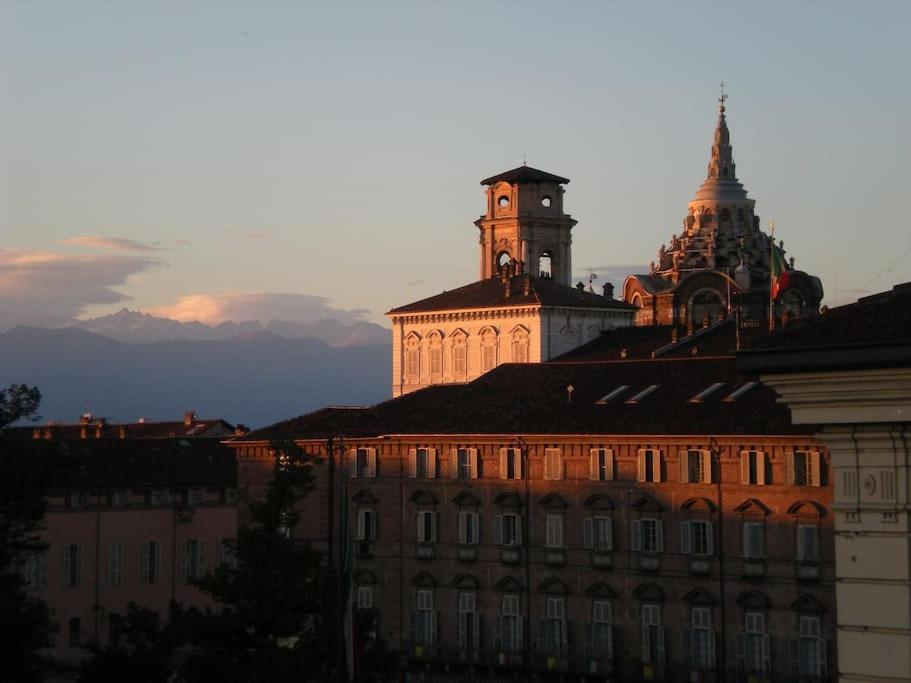 Colazione In Piazza Castello Bed & Breakfast Turin Exterior photo